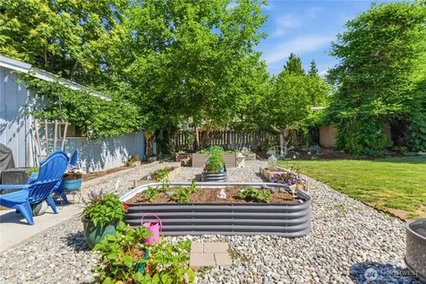 809 NE Ella Street East Wenatchee WA 98802