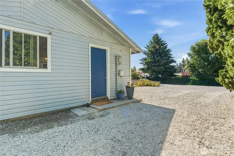 809 NE Ella Street East Wenatchee WA 98802