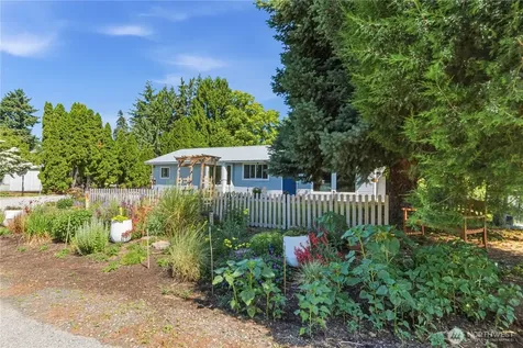809 NE Ella Street East Wenatchee WA 98802