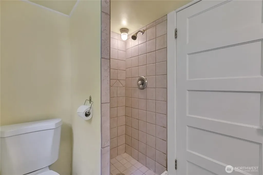 102 Perry Street NW Olympia WA 98502
