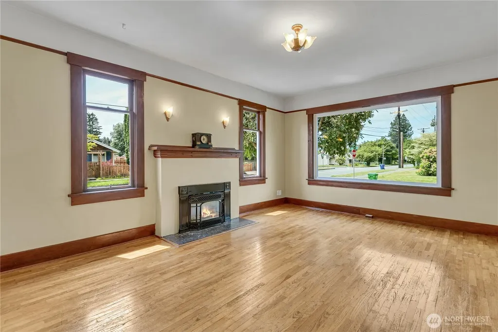 102 Perry Street NW Olympia WA 98502