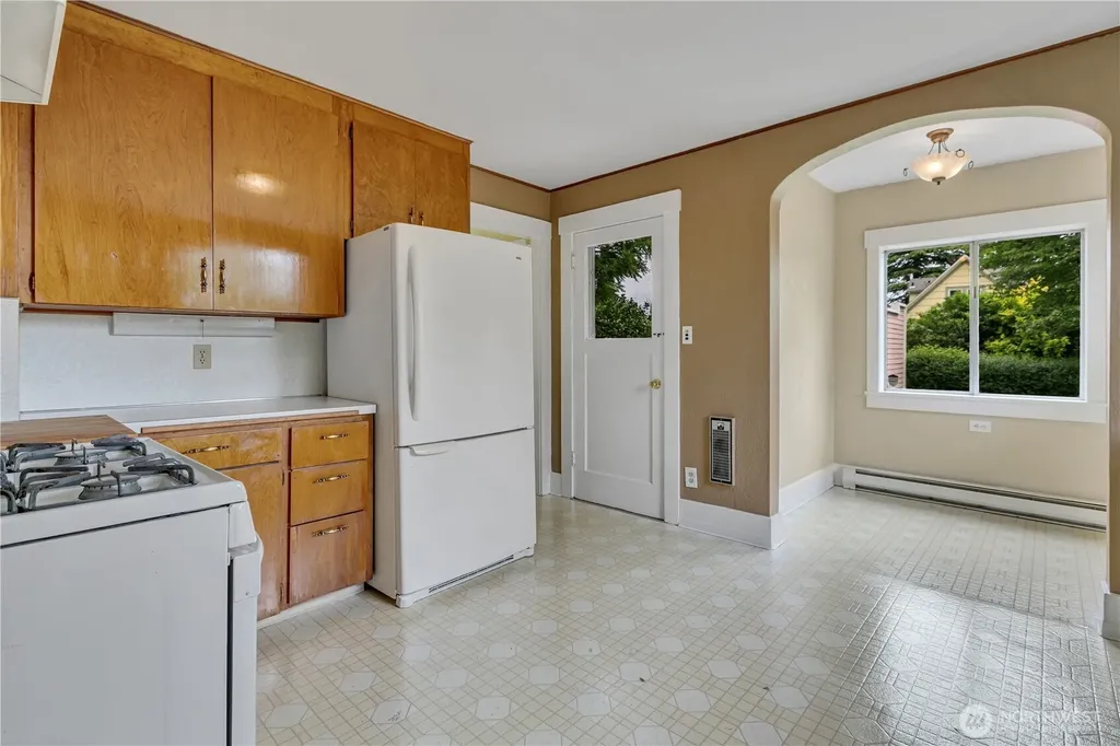 102 Perry Street NW Olympia WA 98502