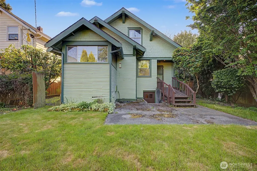 3121 Norton Avenue Everett WA 98201