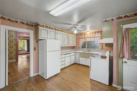 3121 Norton Avenue Everett WA 98201