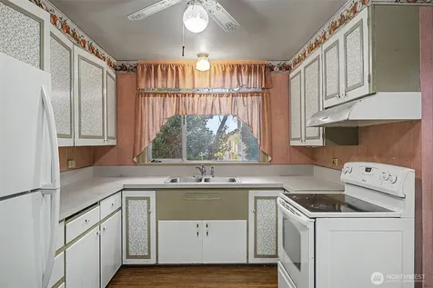 3121 Norton Avenue Everett WA 98201