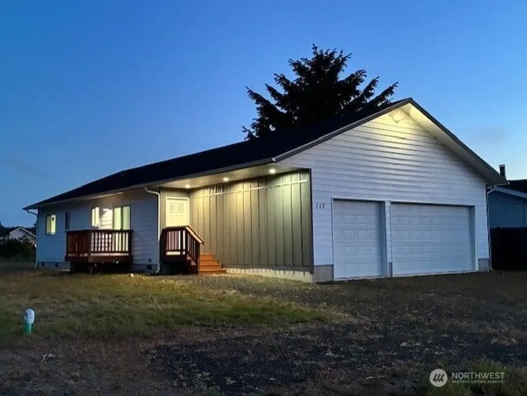 117 N Wynoochee Drive SW Ocean Shores WA 98569