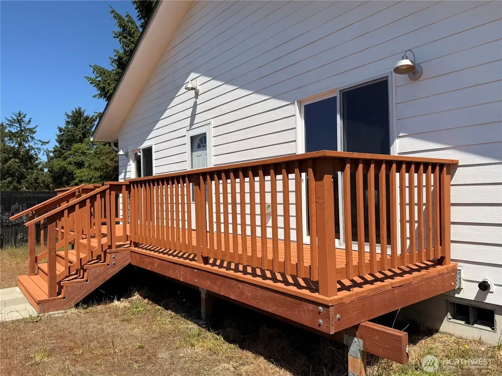 117 N Wynoochee Drive SW Ocean Shores WA 98569
