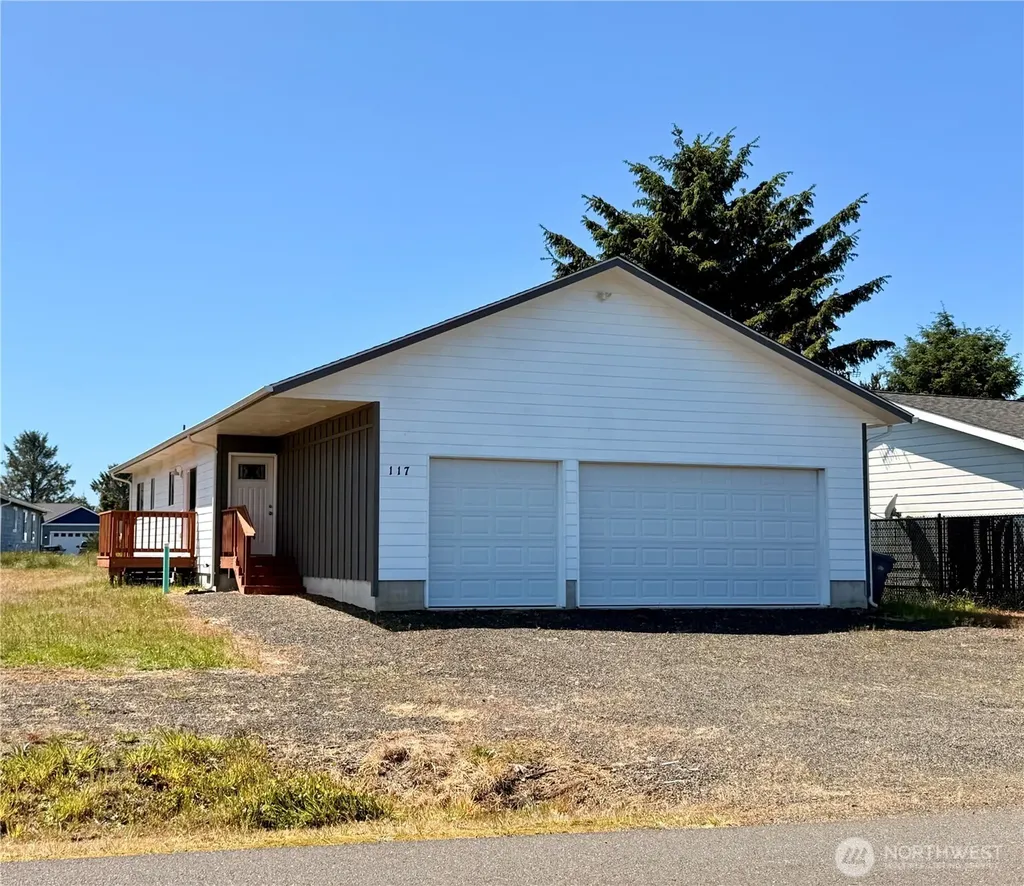 117 N Wynoochee Drive SW Ocean Shores WA 98569