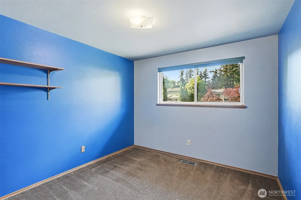4510 237th Place SW Lake Forest Park WA 98043