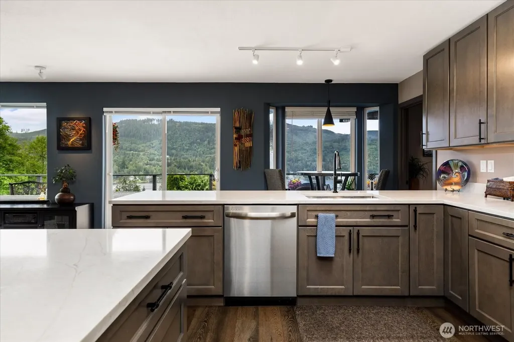 24153 Walker Valley Road Mount Vernon WA 98274
