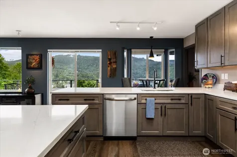 24153 Walker Valley Road Mount Vernon WA 98274