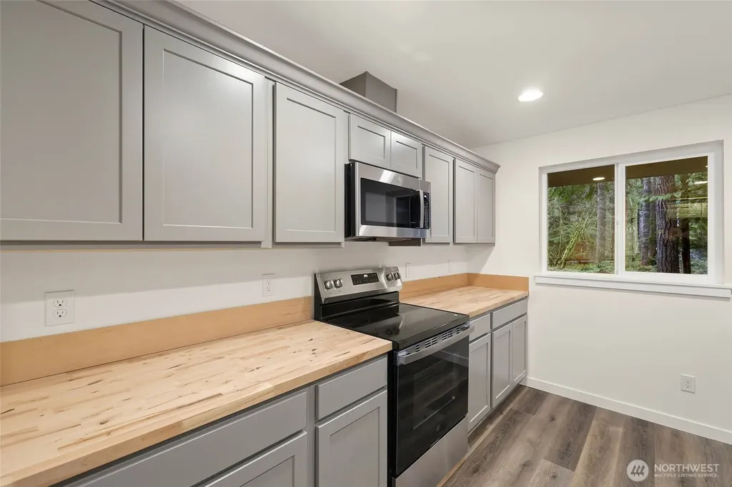 56114 343rd Avenue Ct E Ashford WA 98304
