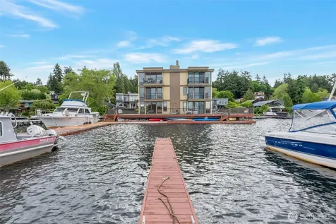 4561 Lake Washington Boulevard NE Kirkland WA 98033