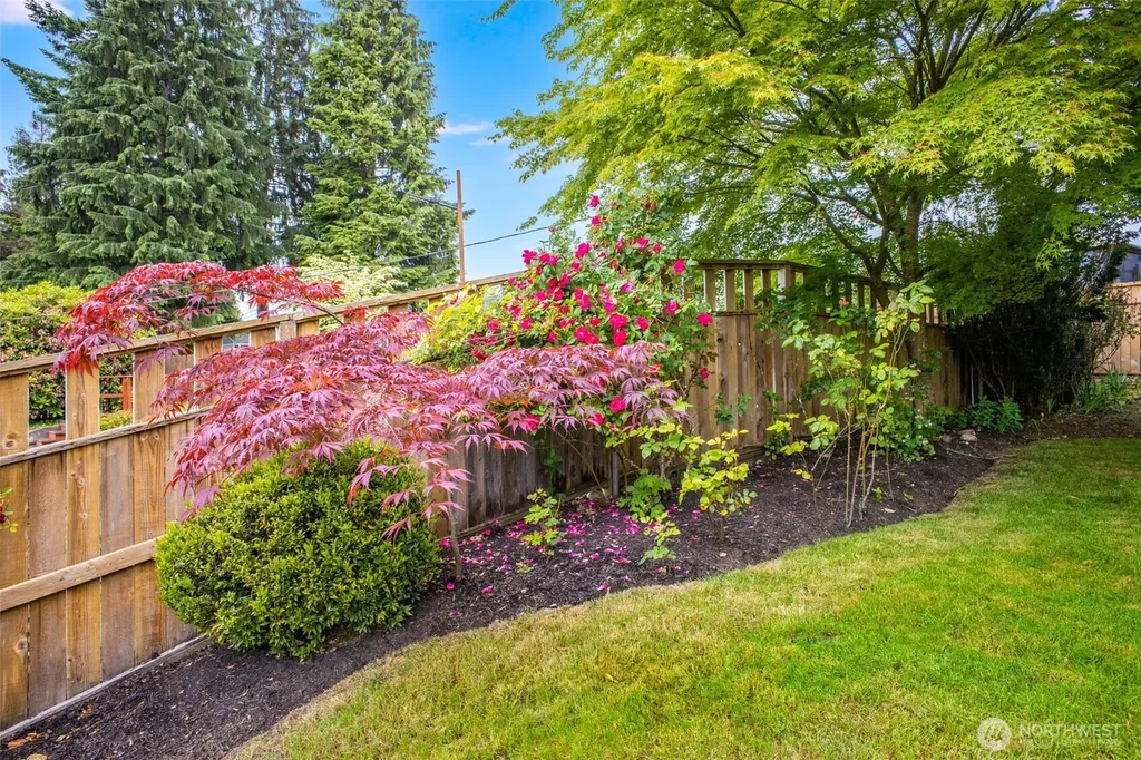 30032 5th Avenue SW Federal Way WA 98023