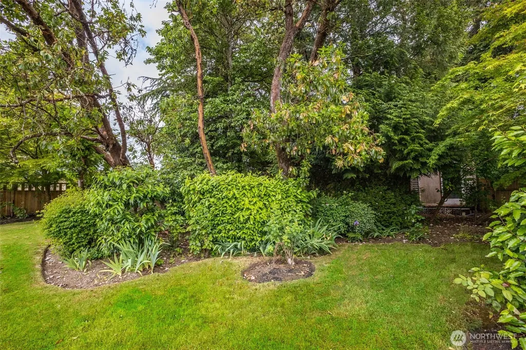 30032 5th Avenue SW Federal Way WA 98023