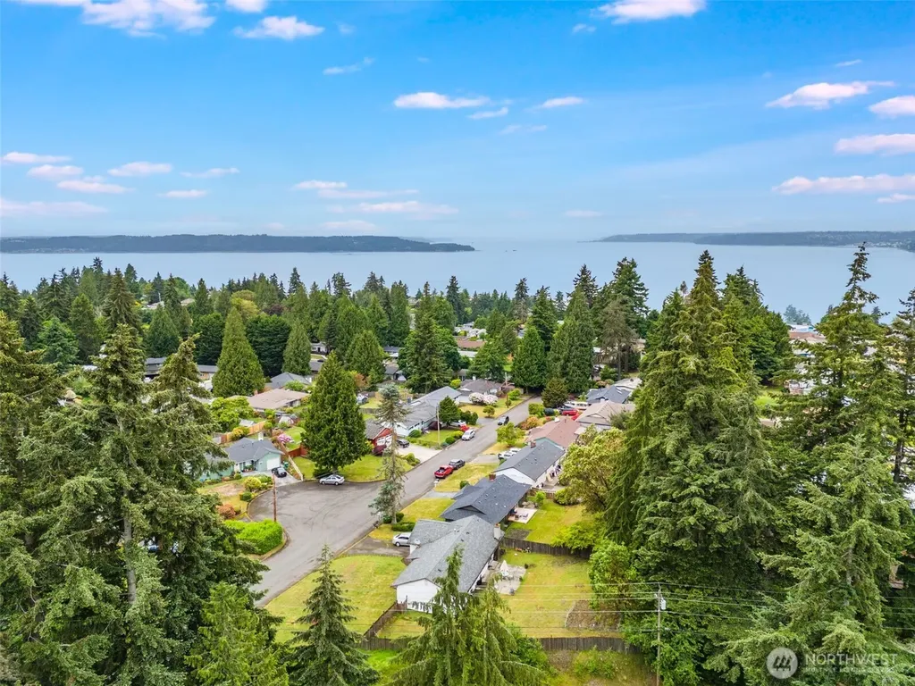 30032 5th Avenue SW Federal Way WA 98023