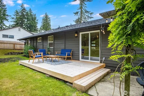 30032 5th Avenue SW Federal Way WA 98023