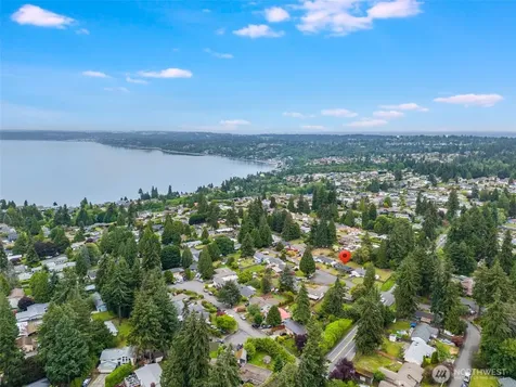 30032 5th Avenue SW Federal Way WA 98023