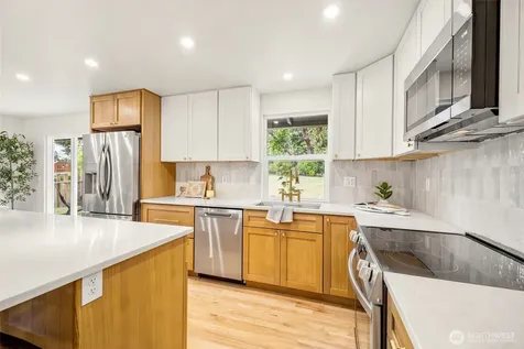 30032 5th Avenue SW Federal Way WA 98023