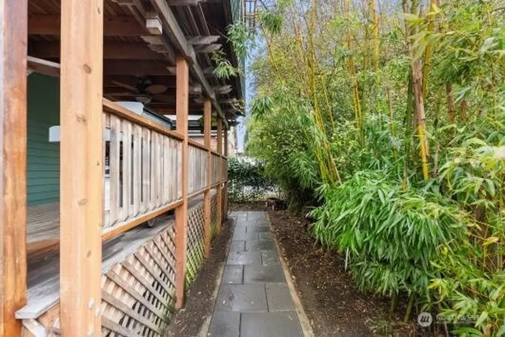 1600 27th Avenue Seattle WA 98122