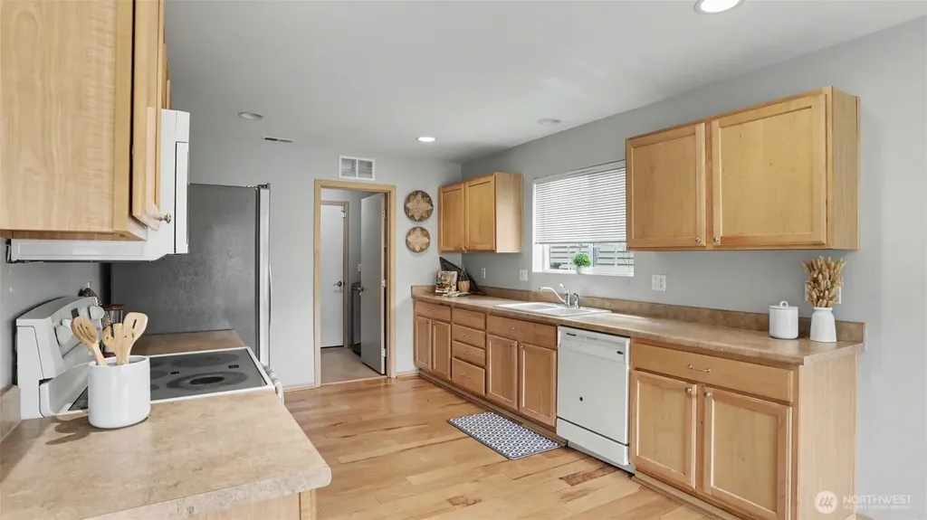14572 SE 153rd Place Renton WA 98058