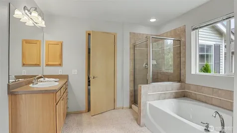 14572 SE 153rd Place Renton WA 98058