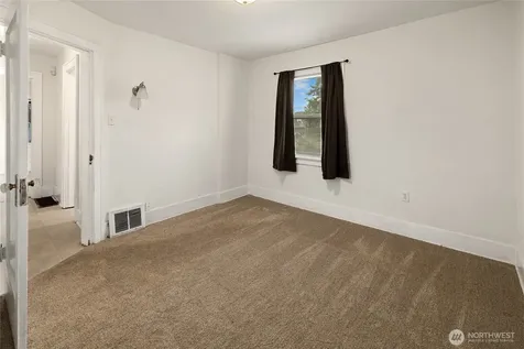 6315 Yakima Avenue Tacoma WA 98408