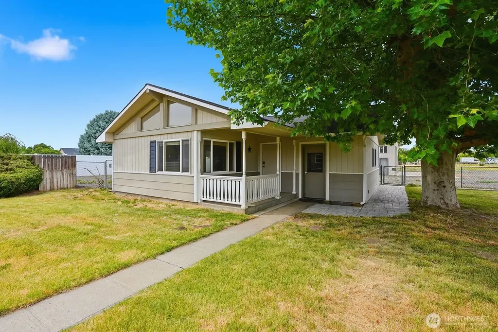 4101 Ahtanum Yakima WA 98903