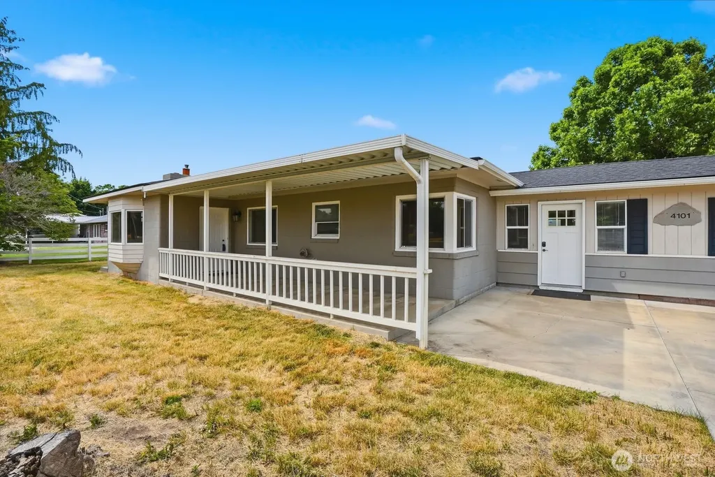 4101 Ahtanum Yakima WA 98903