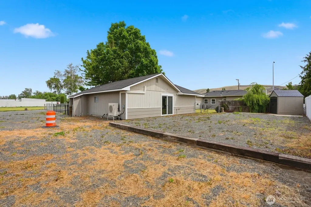 4101 Ahtanum Yakima WA 98903