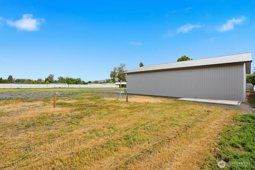 4101 Ahtanum Yakima WA 98903