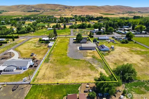 4101 Ahtanum Yakima WA 98903