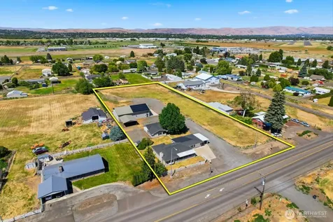 4101 Ahtanum Yakima WA 98903