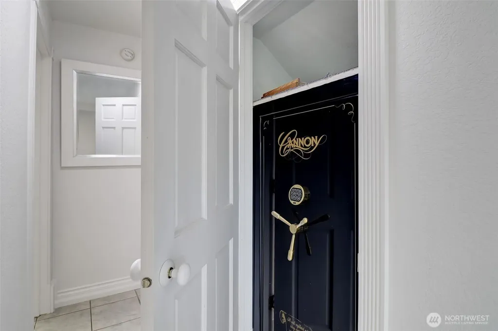 14902 Turner Road SE Rainier WA 98576