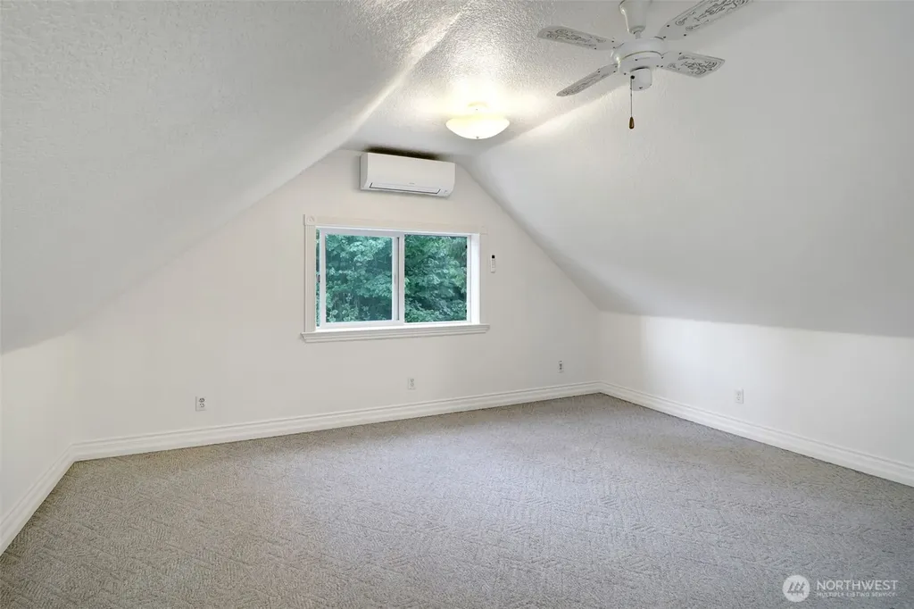 14902 Turner Road SE Rainier WA 98576