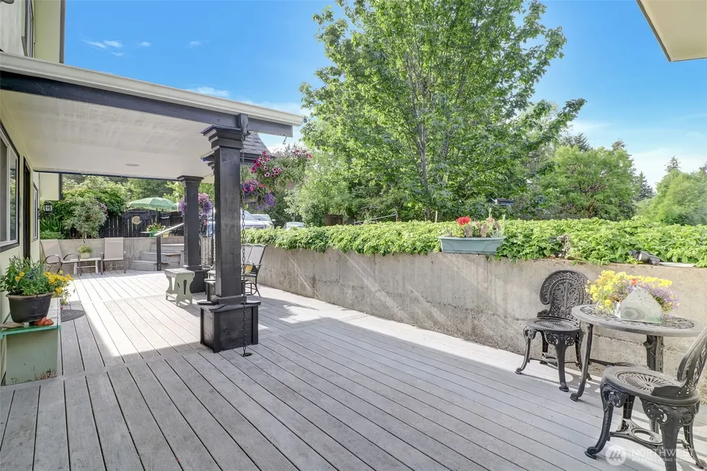 14902 Turner Road SE Rainier WA 98576