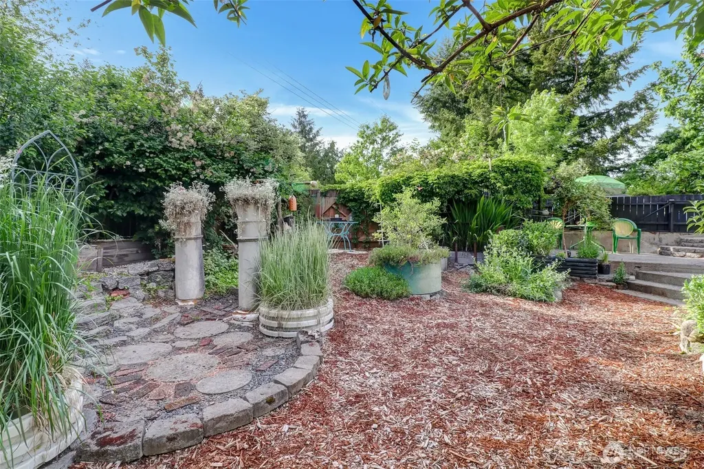14902 Turner Road SE Rainier WA 98576