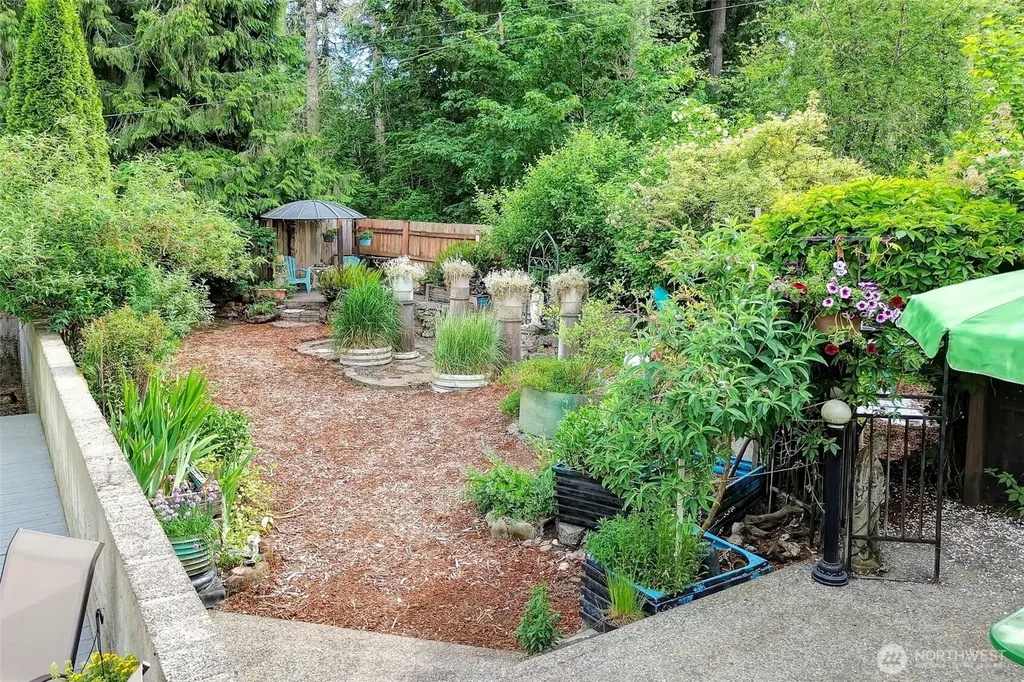 14902 Turner Road SE Rainier WA 98576