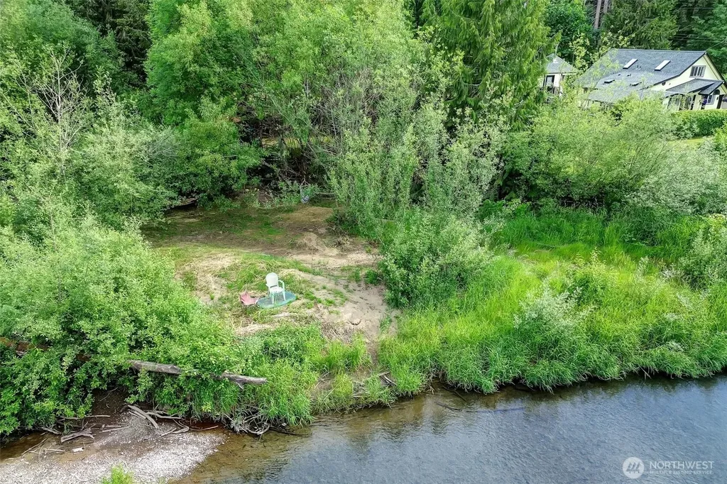 14902 Turner Road SE Rainier WA 98576