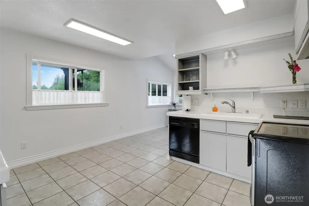 14902 Turner Road SE Rainier WA 98576