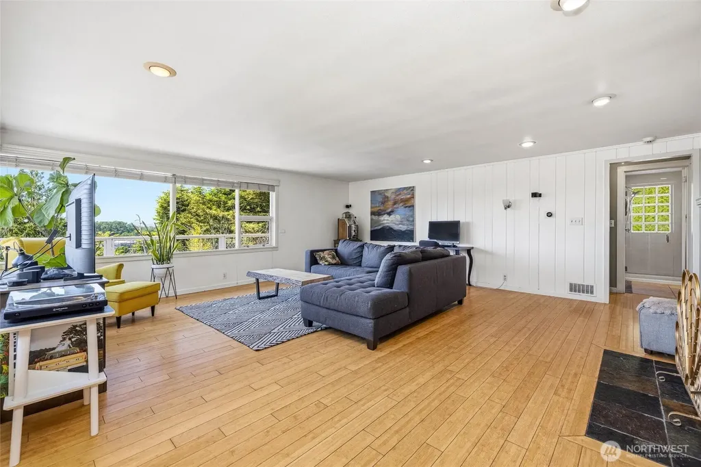 903 9th Street Mount Vernon WA 98274