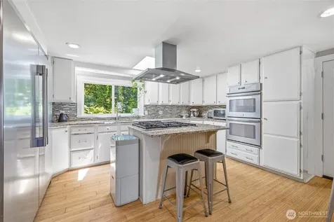 903 9th Street Mount Vernon WA 98274