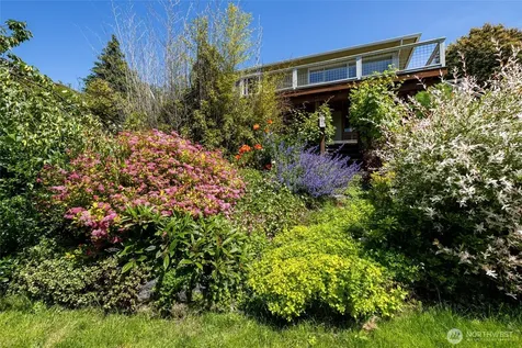 903 9th Street Mount Vernon WA 98274