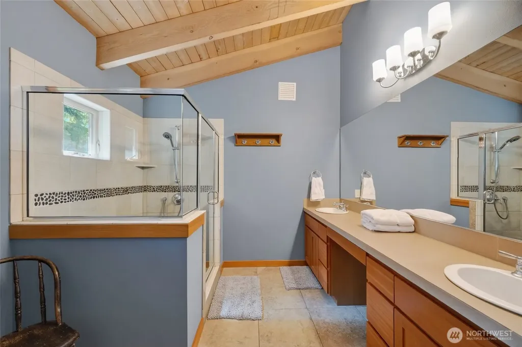 8574 Mount Baker Highway Deming WA 98244