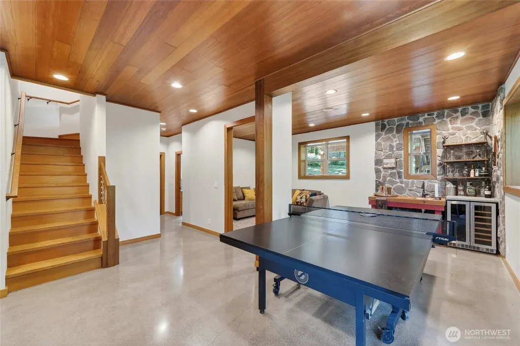 8574 Mount Baker Highway Deming WA 98244