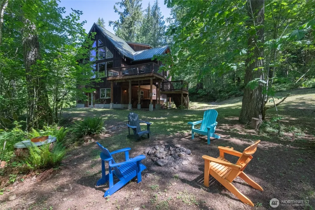8574 Mount Baker Highway Deming WA 98244