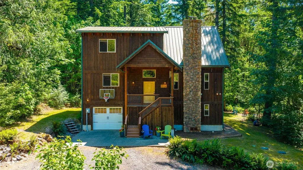 8574 Mount Baker Highway Deming WA 98244
