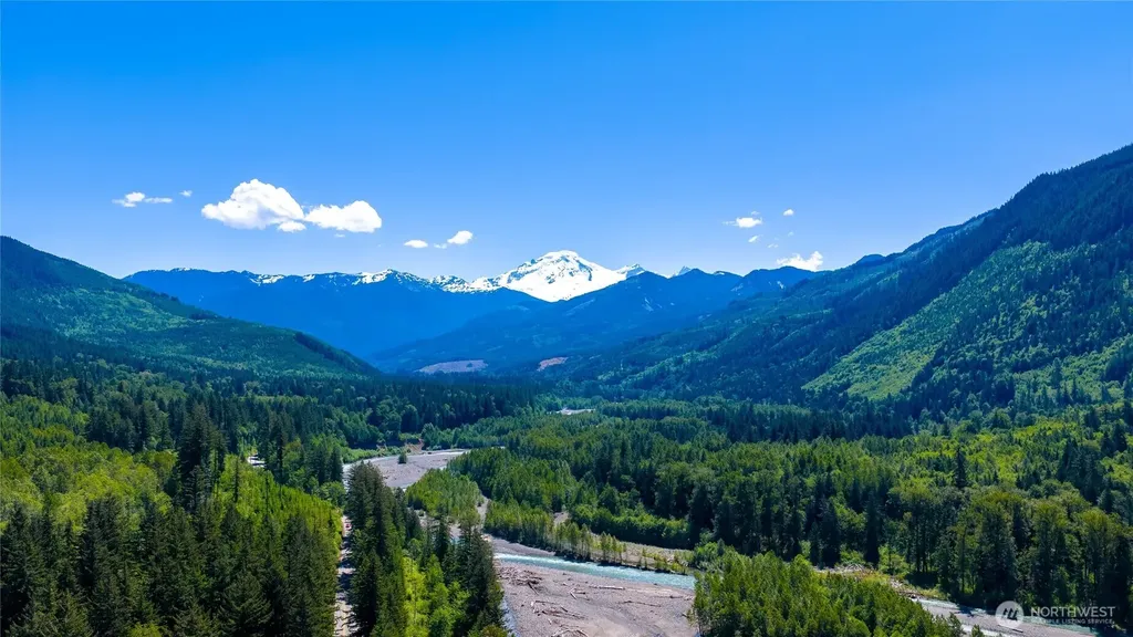 8574 Mount Baker Highway Deming WA 98244