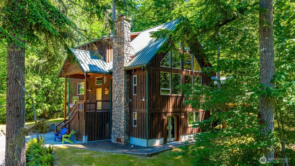 8574 Mount Baker Highway Deming WA 98244