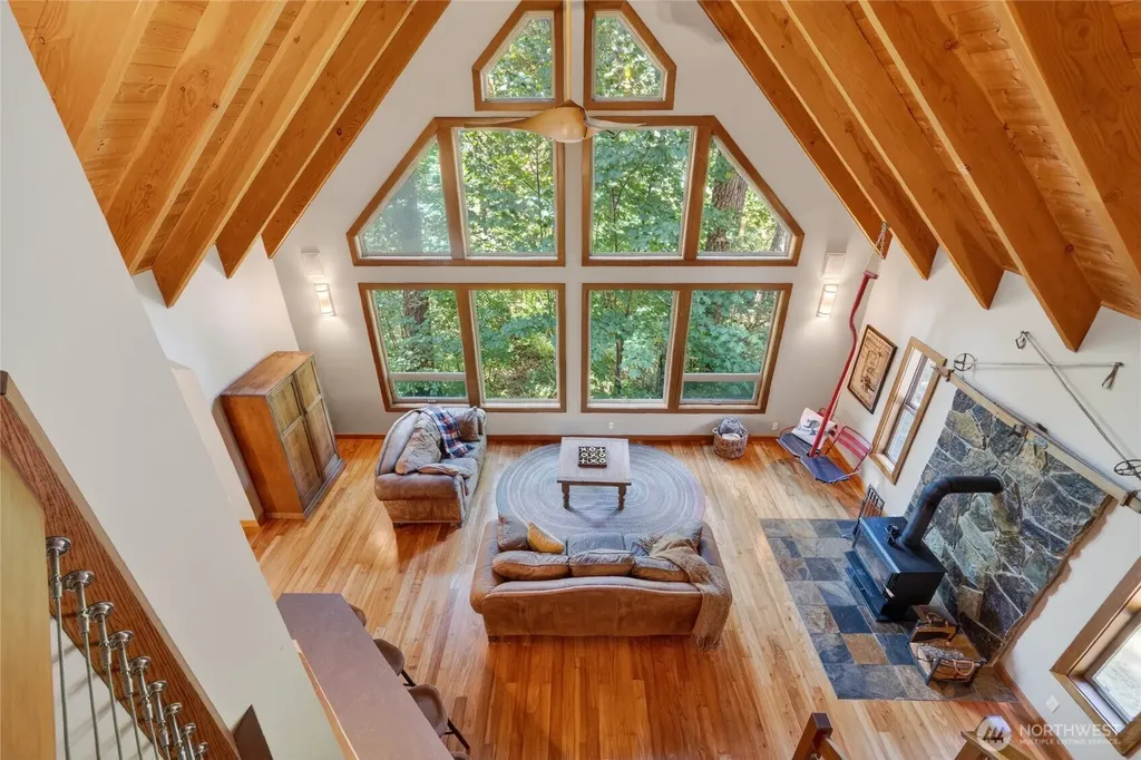 8574 Mount Baker Highway Deming WA 98244